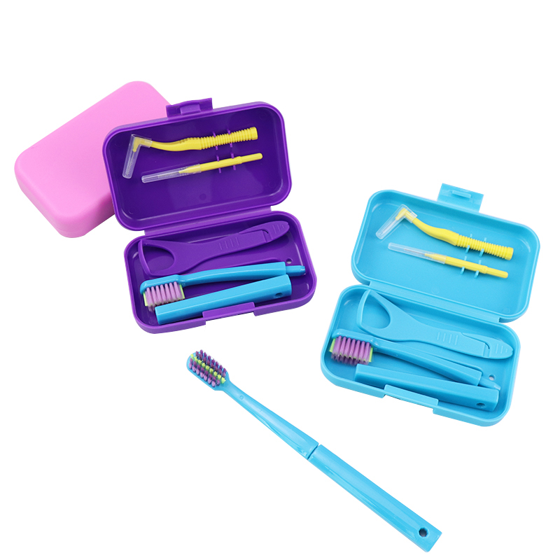 أطقم العناية بتنظيف الأسنان فر - مراجعة Teeth Whitening Brush وسعره
